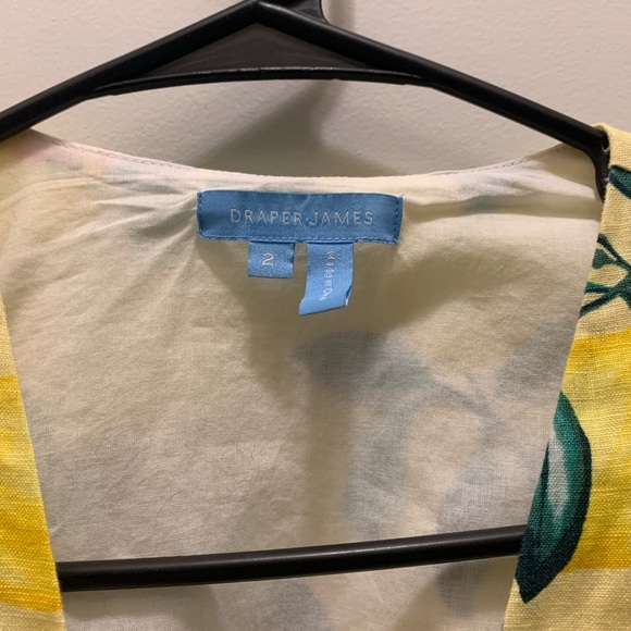 NEW DRAPER JAMES LEMON FLORAL DRESS. SIZE 2 - Picture 3 of 4